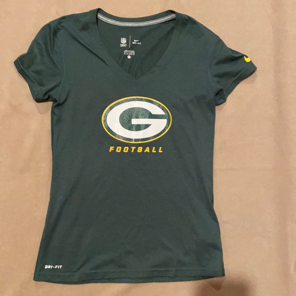 Nike, Green Bay Packer Football, Women’s, Dri-Fit Football t-shirt. Size XS.